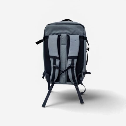 MOCHILA WILSON URBANA 19 PULGADAS GRIS VISTA TRASERA CON TIRAS ACOLCHADAS