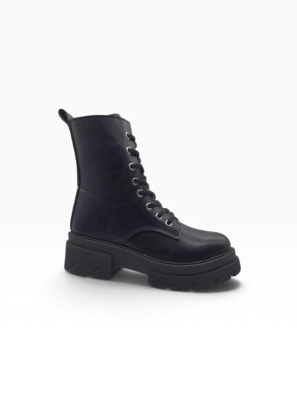 Borcego GUSAWA 2020 en negro con cordones y suela track