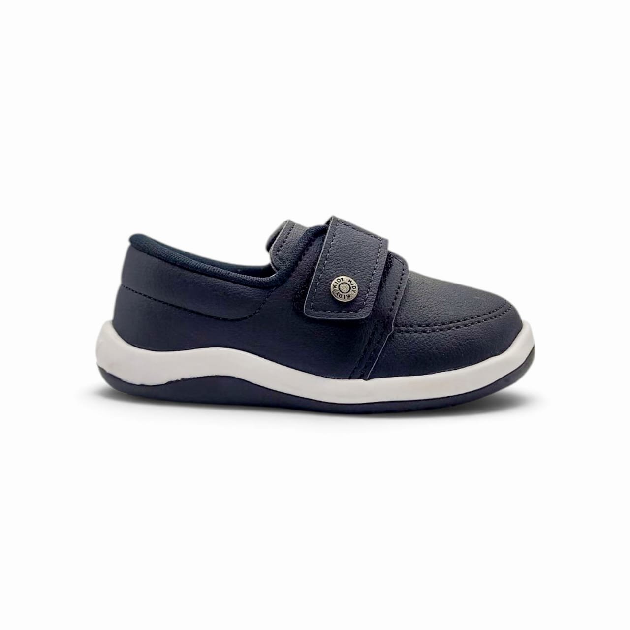 KIDY 008-0648 zapatilla urbana negra con abrojo y suela blanca