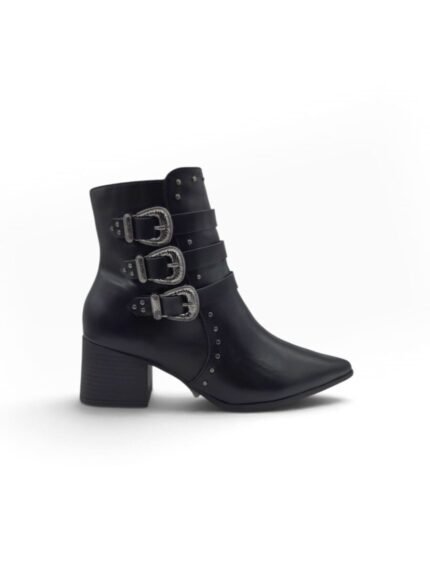 Botineta RAMARIM 2559133 en negro con punta fina, tachas y hebillas western